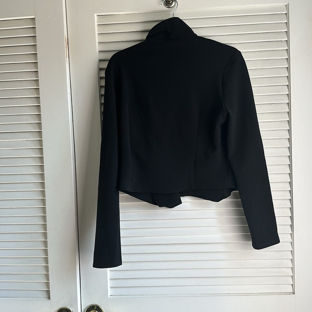Black jacket - Picture 4 of 4
